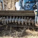 Forstmulcher an Bobcat-Maschine