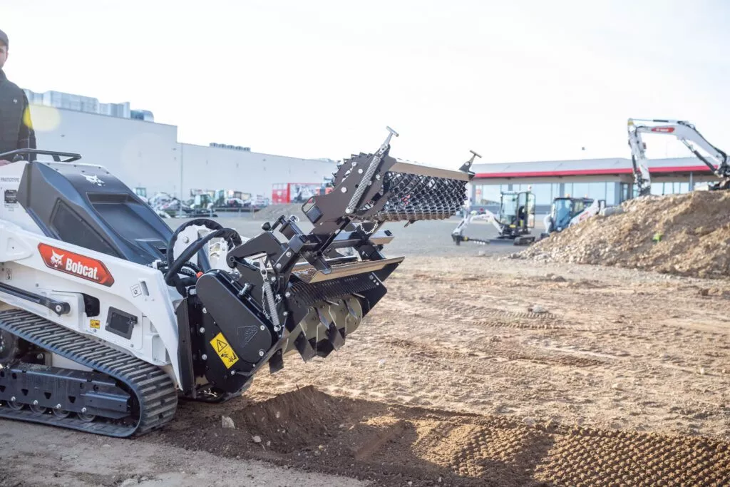 Raupenlader MT120 im Einsatz